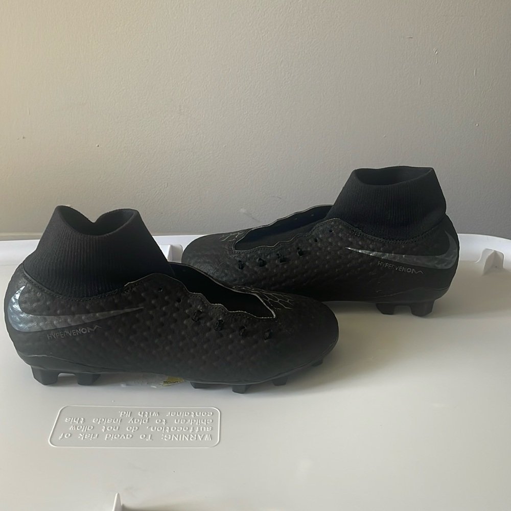 New - NikeSkin HyperVenom Cleats